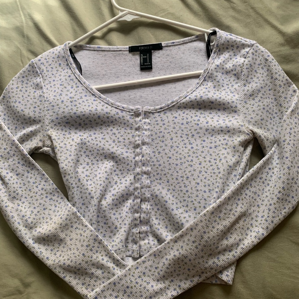 Hollister top